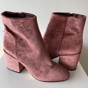 Sam Edelman Taye Velvet Ankle Boots Size 9US